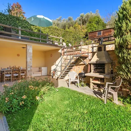 Comfortable House With Private Pool Pescia