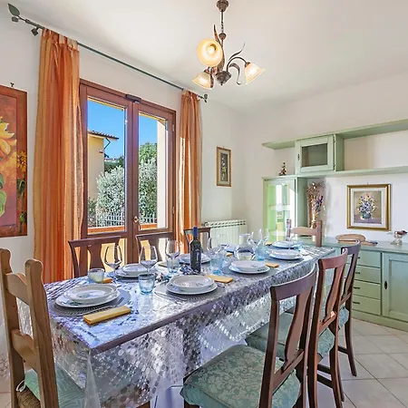 Comfortable House With Private Pool Vakantiehuis
