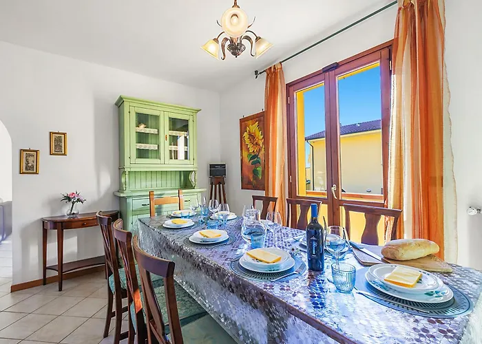 Comfortable House With Private Pool Pescia