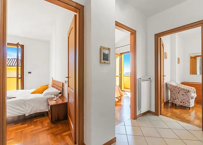 Comfortable House With Private Pool * Pescia